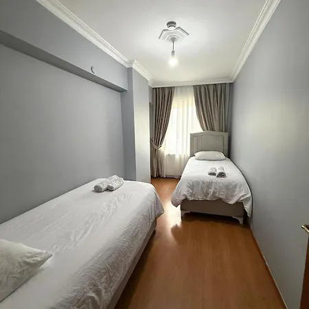 Modern 3-br W Ac & Elevator, Near Metro *