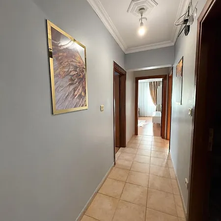 Hashas Apartman *