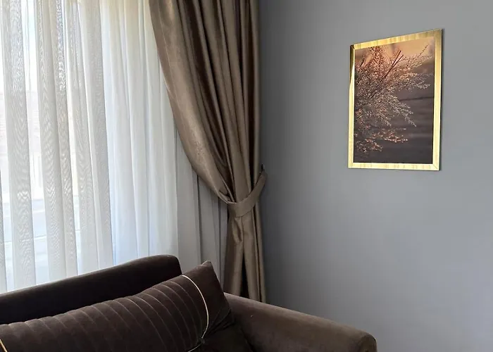 Modern 3-br W Ac & Elevator, Near Metro Διαμέρισμα Κωνσταντινούπολη