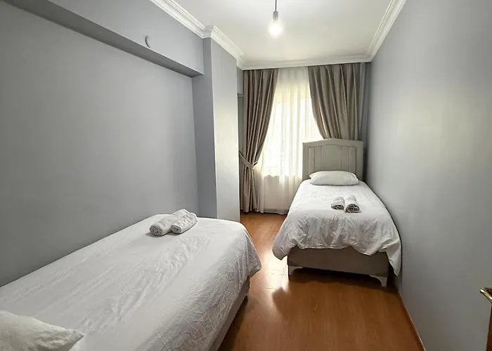 Modern 3-br W Ac & Elevator, Near Metro *